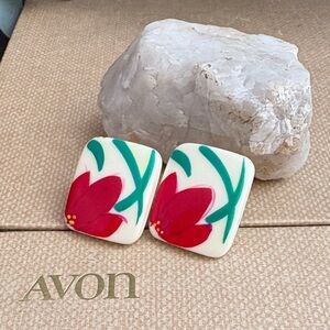 Avon Hand-Painted Red Tulip Square Statement Tile Studs | Retro Floral Earrings